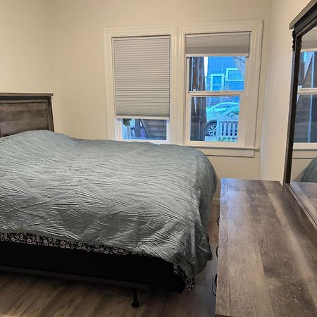 Appartamento Bumblebee House Oakland Esterno foto