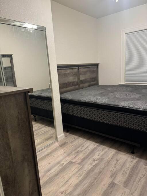Appartamento Bumblebee House Oakland Esterno foto
