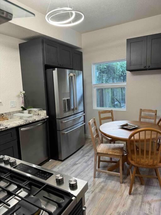 Appartamento Bumblebee House Oakland Esterno foto