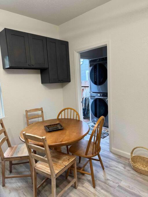 Appartamento Bumblebee House Oakland Esterno foto