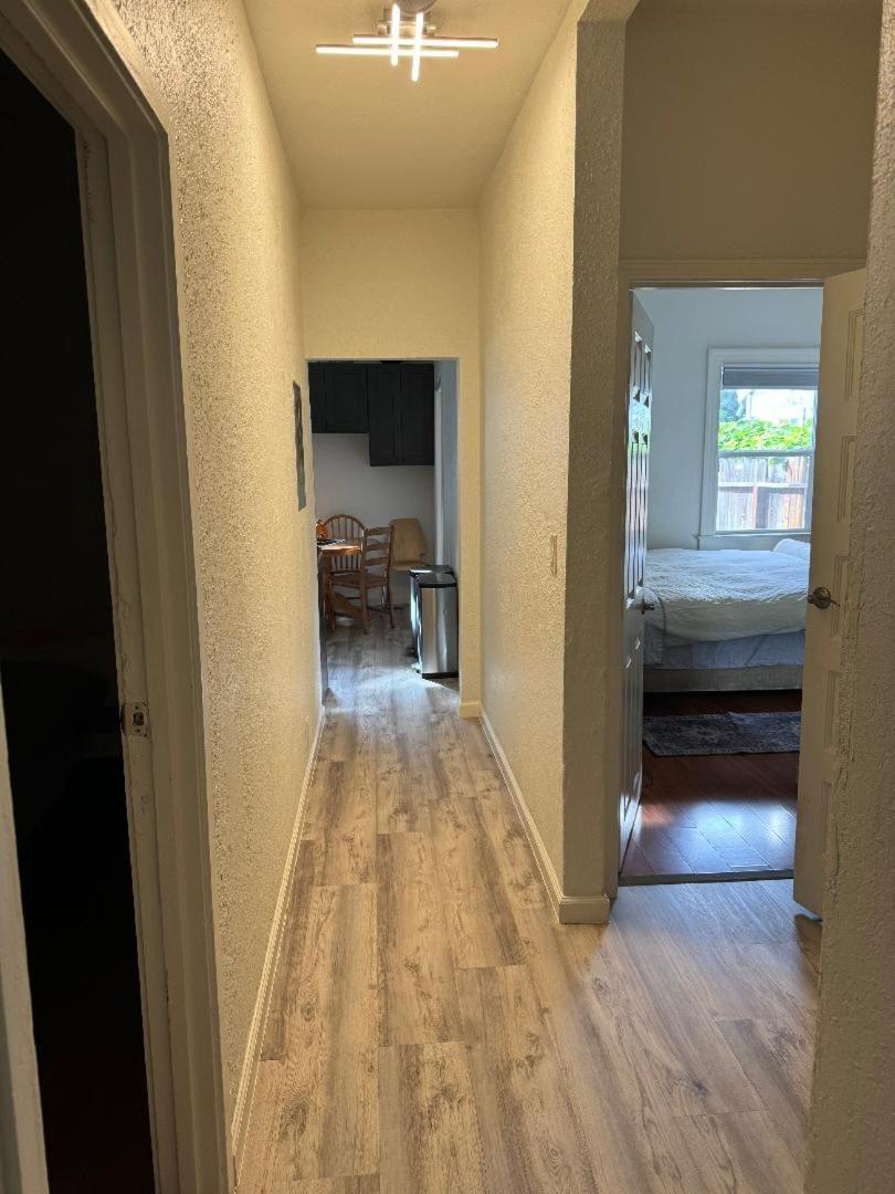 Appartamento Bumblebee House Oakland Esterno foto