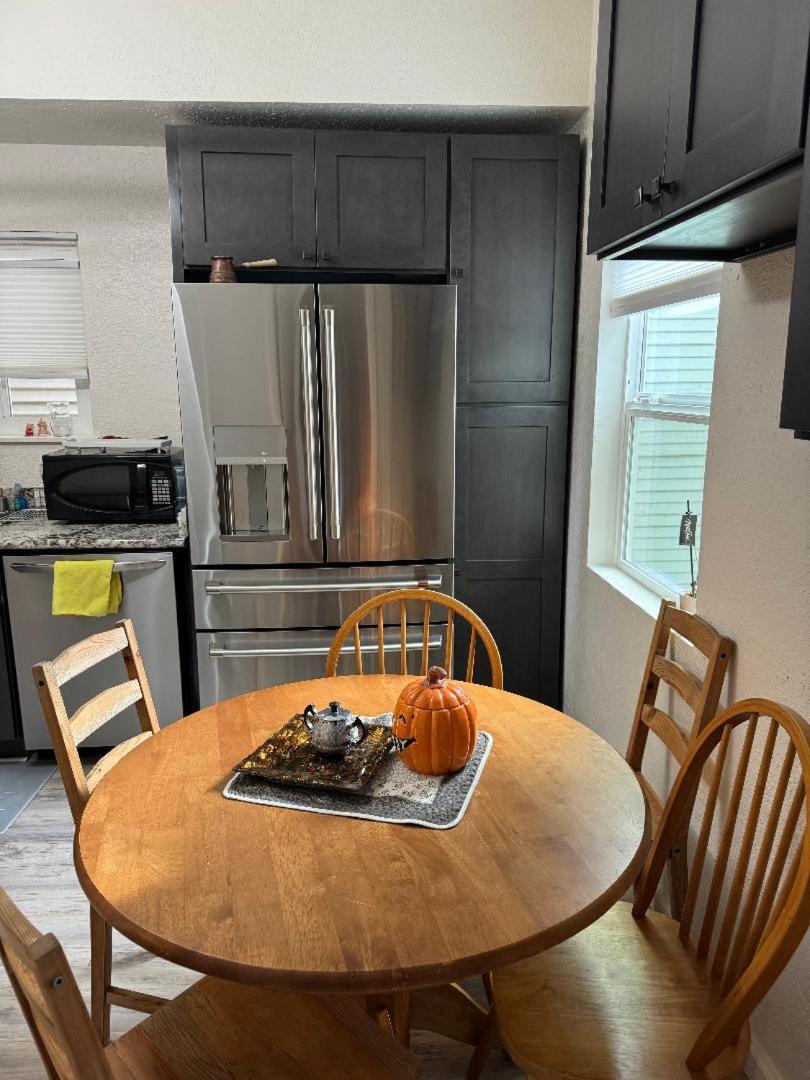 Appartamento Bumblebee House Oakland Esterno foto